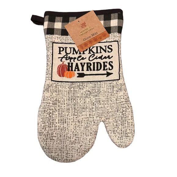 NWT fall kitchen bundle - Picture 5 of 5